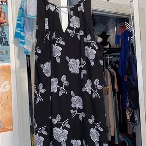 Black/navy floral dress